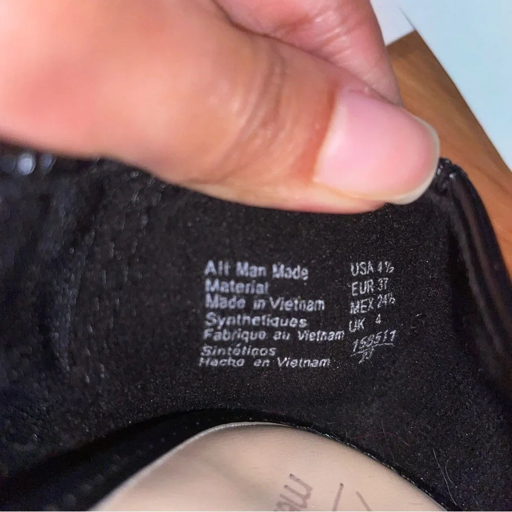 Girls American Eagle Flats